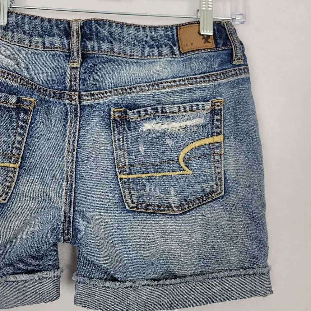 American Eagle Size 0 MIDI Jean Shortie Shorts Medium Wash Blue Stretch Summer